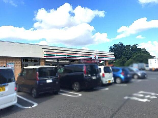 セブンイレブン流山青田店まで665m