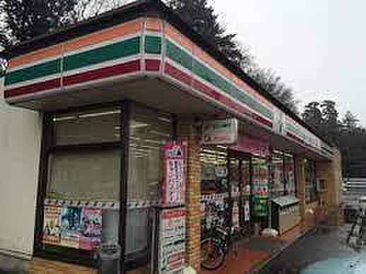 セブンイレブン野田中野台店まで443m