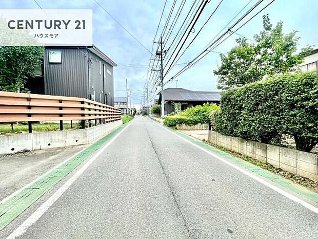 前面道路5m!車庫入れが苦手な方も安心ですね。【現地販売会開催中】