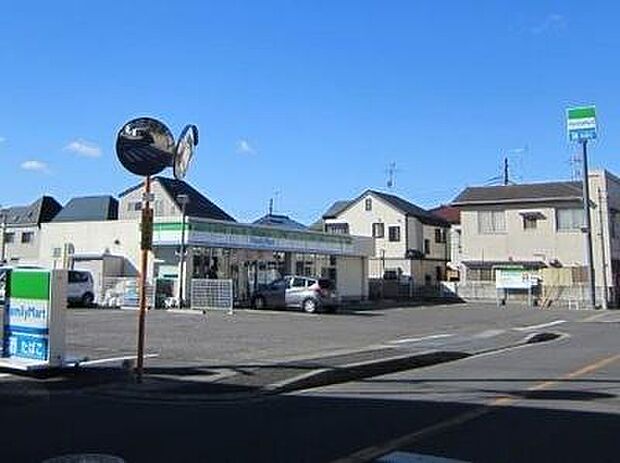 ファミリーマート松戸栄町店まで974m