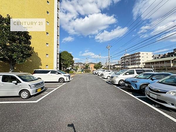 詳しい空き状況が知りたい場合はお気軽にお問い合わせください！周辺環境や、お客様のご希望に合った物件も一緒にご案内を致します。住宅ローンアドバイザーによるご相談も承ります。