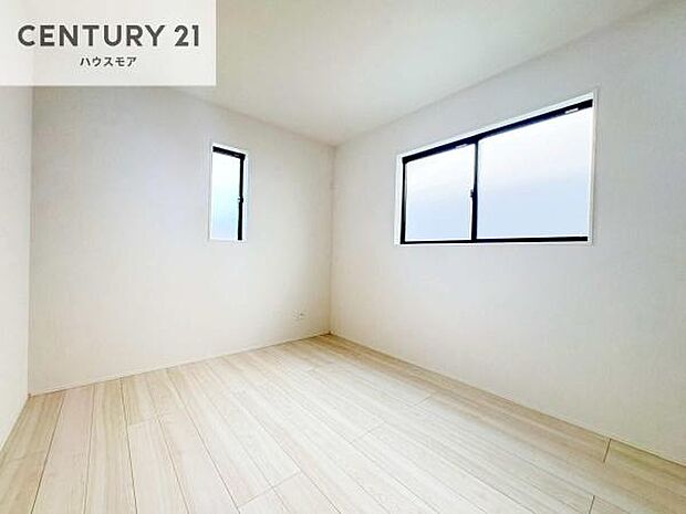 掃き出し窓がないお部屋は、お子様のお部屋としても安心です!