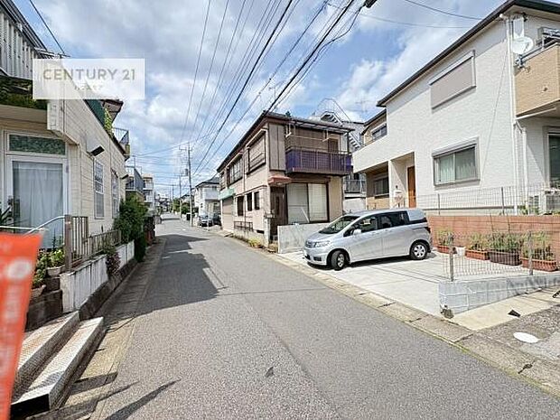 前面道路は5m!陽当り良好な立地です。