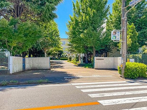 松戸市立栗ケ沢小学校まで550m