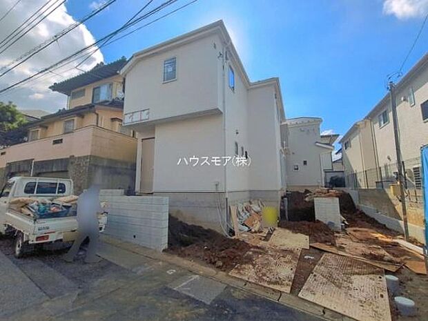カースペース付きなのでマイカーをお持ちの方も安心ですね!ぜひ現地にてお確かめくださいませ!