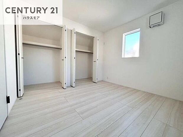 収納が充実しているからこそ、お部屋はいつも広々。掃除や片付けもラクになり、居心地の良い暮らしが続きます。【現地販売会開催中】
