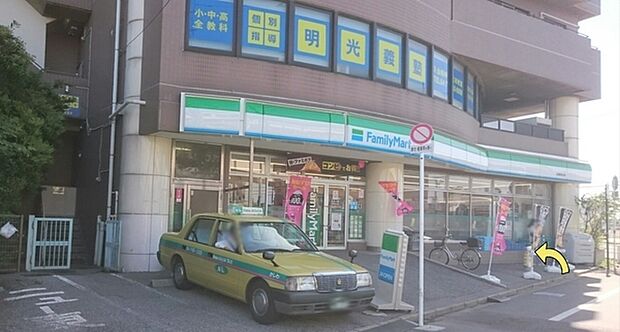 ファミリーマート北柏駅北口店まで743m