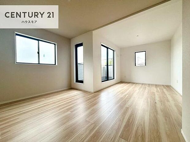 間仕切り対応可能なお部屋です。ゆとりのある広さで、プライベートルームや子供部屋、多目的に使いやすいお部屋です。