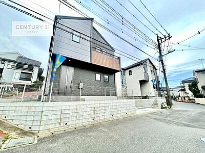 外観:完成しました!当日のご案内が可能です。連絡いただければ、今すぐのご見学ができますのでお気軽にお問い合わせください。お仕事帰りにもどうぞ! 外観:完成しました!当日のご案内が可能です。連絡いただければ、今すぐのご見学ができますのでお気軽にお問い合わせください。お仕事帰りにもどうぞ!