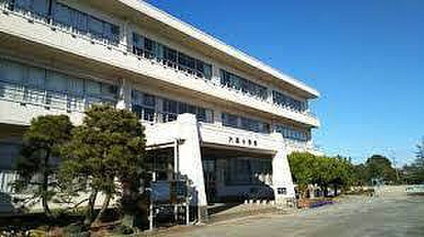 取手市立六郷小学校まで950m