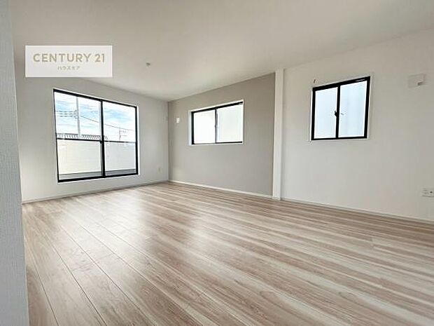 間仕切り対応可能なお部屋です。ゆとりのある広さで、プライベートルームや子供部屋、多目的に使いやすいお部屋です。