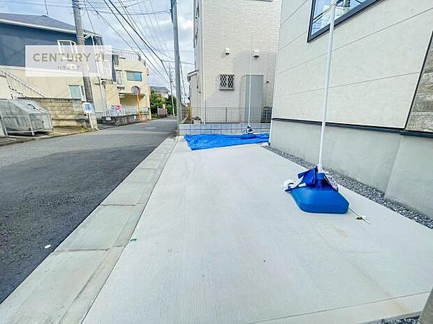 カースペース付きなのでマイカーをお持ちの方も安心ですね!ぜひ現地にてお確かめくださいませ!