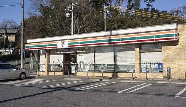 セブンイレブン取手新町3丁目店まで366m