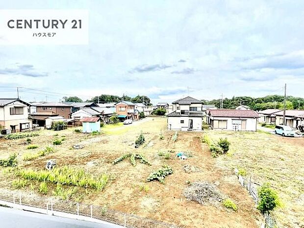 晴れた日には青い空を見渡せる開放的な時間を楽しめます。気持ちの良い風が通り抜ける街並みです!【現地販売会開催中】