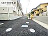駐車場：駐車スペースは2台分あります！セカンドカーはもちろん、バイクや自転車なども置き場所に困りません。