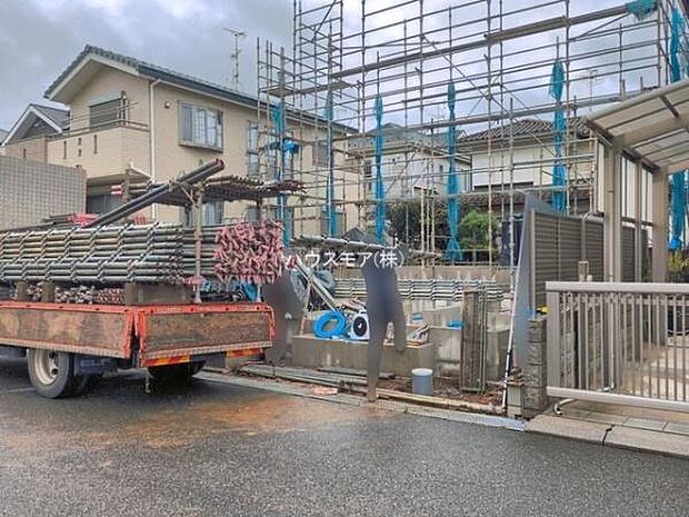 ビルトインガレージの駐車場は、雨や風から車を守ってくれるので大切に管理ができるので安心!
