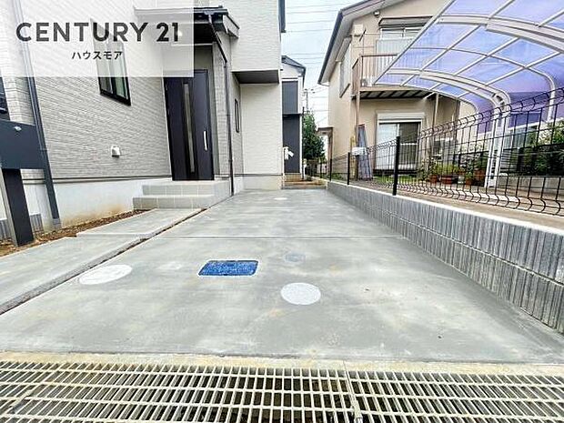 カースペース付きなのでマイカーをお持ちの方も安心ですね!ぜひ現地にてお確かめくださいませ!