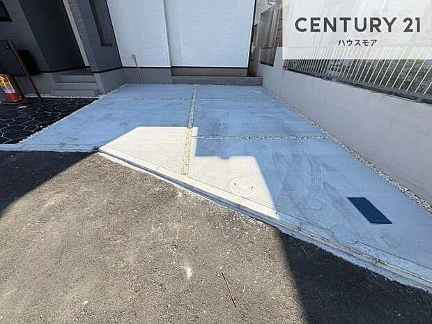 カースペース2台付きなのでマイカーをお持ちの方も安心ですね!ぜひ現地にてお確かめくださいませ!