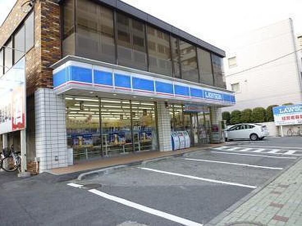 ローソン柏七丁目店まで600m