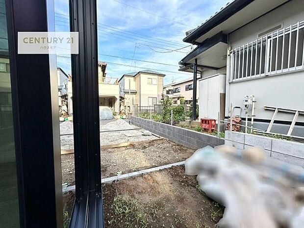 晴れた日には青い空を見渡せる開放的な時間を楽しめます。気持ちの良い風が通り抜けます!