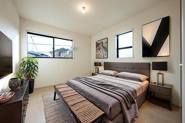 シンプルで飽きのこないデザイン。窓から光が差し込み、朝の目覚めを爽やかにする寝室です。(本画像はCGにて家具等を配置しております。実際に家具等はおかれておりません。)