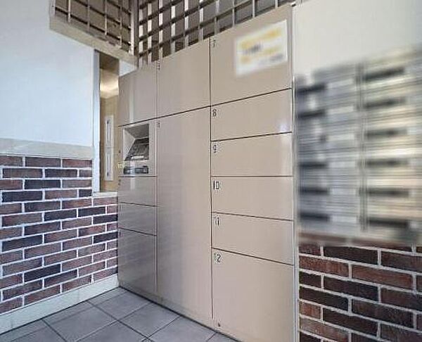 集合ポスト・宅配ボックス