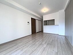 アルモード京都高辻 3LDKのリビング/ダイニング