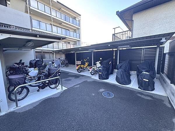 駐輪・バイクスペース