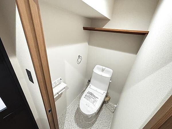 トイレも交換済みです♪