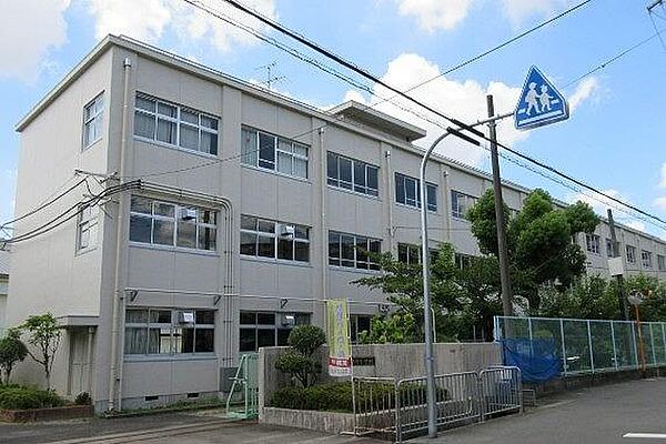 高槻市立磐手小学校まで250m