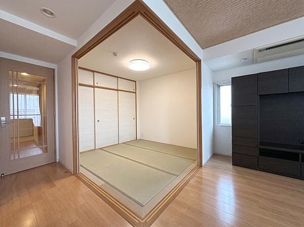 ※AIにて家具類を消去しています。