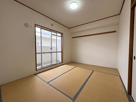※AIにて家具類を消去しています。