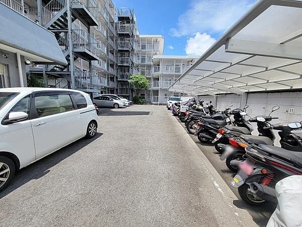 バイク置場