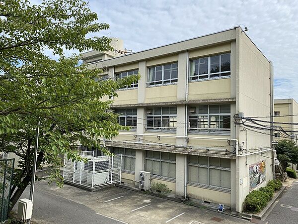 西舞子小学校まで640m
