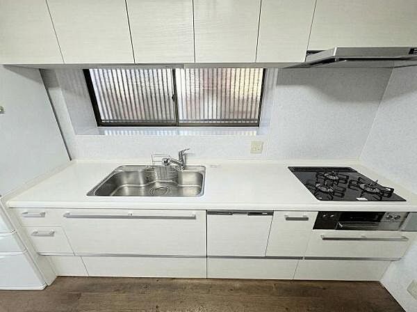 キッチンを拡大表示