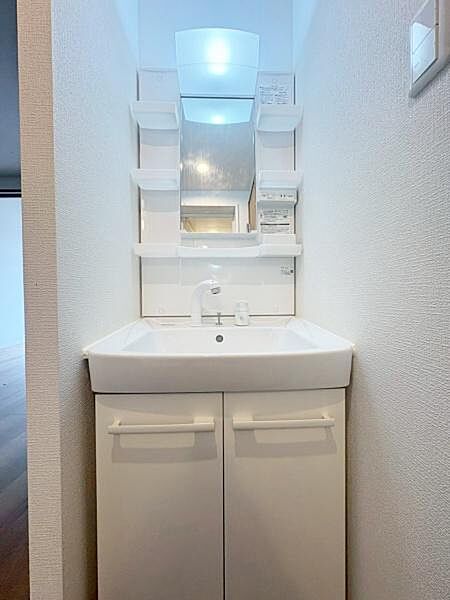 【洗面台】下部収納付きの洗面化粧台です。