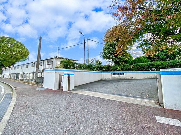 須恵町立須恵中学校まで1550m、須恵町立須恵中学校