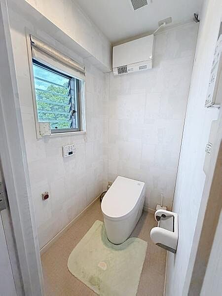 ■■Toilet■■清潔な空間を保ちたいトイレは、毎日使う場所だからこそお手入れも楽々にできる機能が搭載されております。