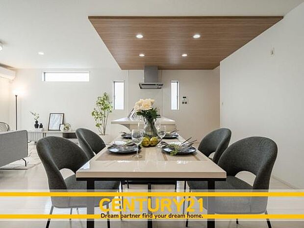 ■プラン例■~注文住宅の「選ぶ楽しさ」を建売住宅の「安心な価格」で~基本プランをベースに、ご家族のこだわりやライフスタイルに合わせてカスタマイズが可能。より自分らしい住まいを実現できます!