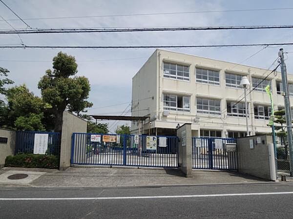 三原台小学校まで290m