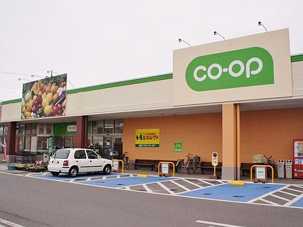 コープ津久野店まで650m
