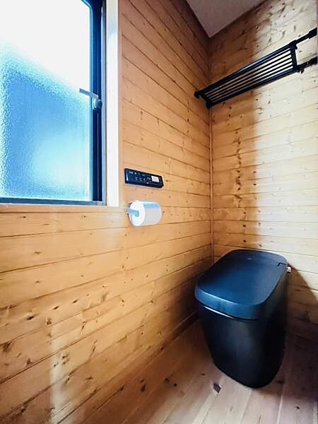 清潔感溢れるトイレとなります！　現況空室の為事前のご予約にて、随時ご見学予約承ります！