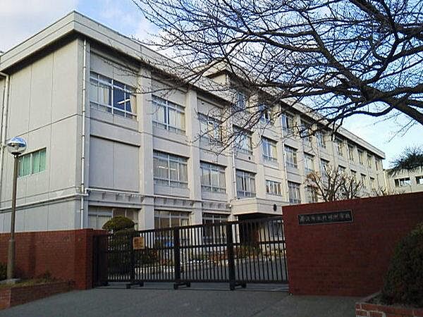 藤沢市立村岡中学校まで1384m