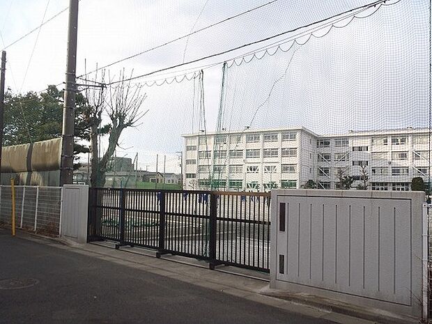 藤沢市立明治中学校まで378m