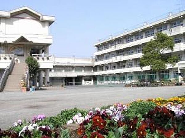 海老名市柏ヶ谷中学校まで1317m