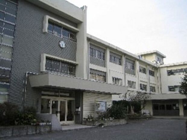 鎌倉市立第一小学校まで984m