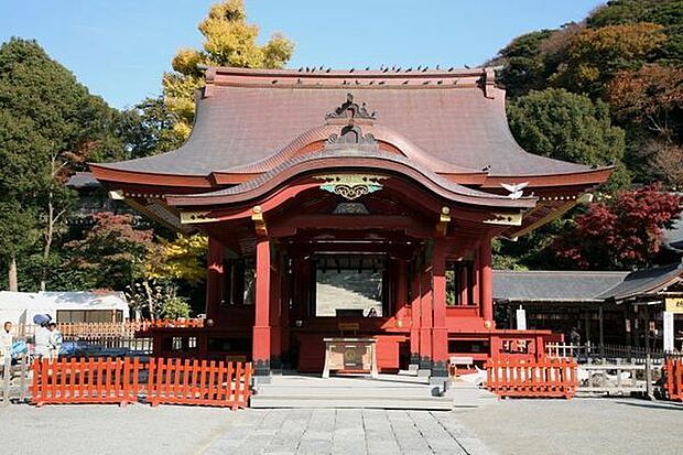 鶴岡八幡宮まで2693m