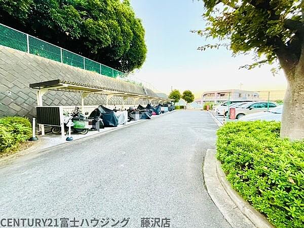 バイク置場！1、000円～1、700円！詳細、空き状況はお問合せください！