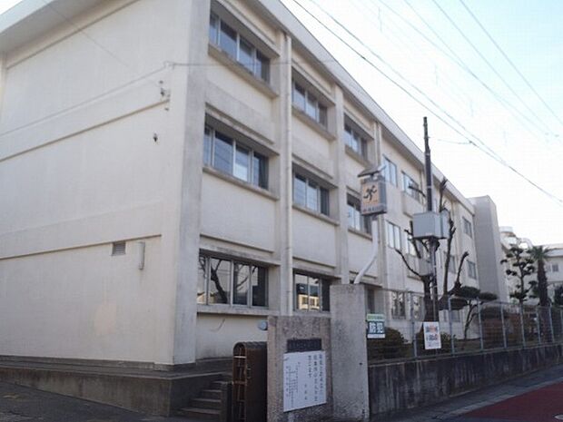 藤沢市立長後小学校まで663m