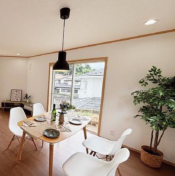 掲載中の家具、小物等は販売価格に含まれません